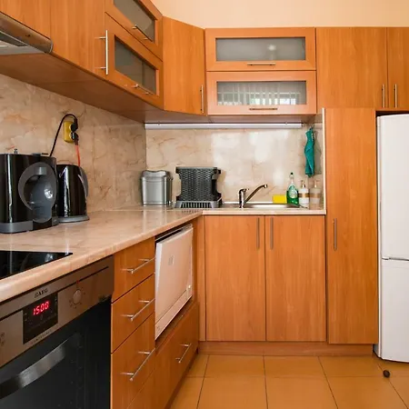 The Rocky House - & Private 2bdr By Flat Mаnager Plovdiv