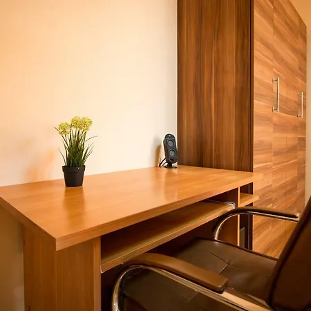 The Rocky House - & Private 2bdr By Flat Mаnager Apartman Plovdiv